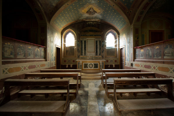 CASINO DEI BOSCHI chiesa abbandonata